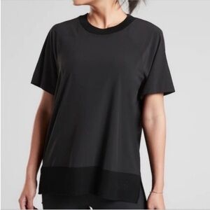 Athleta Zephyr Raglan High Low Shirt